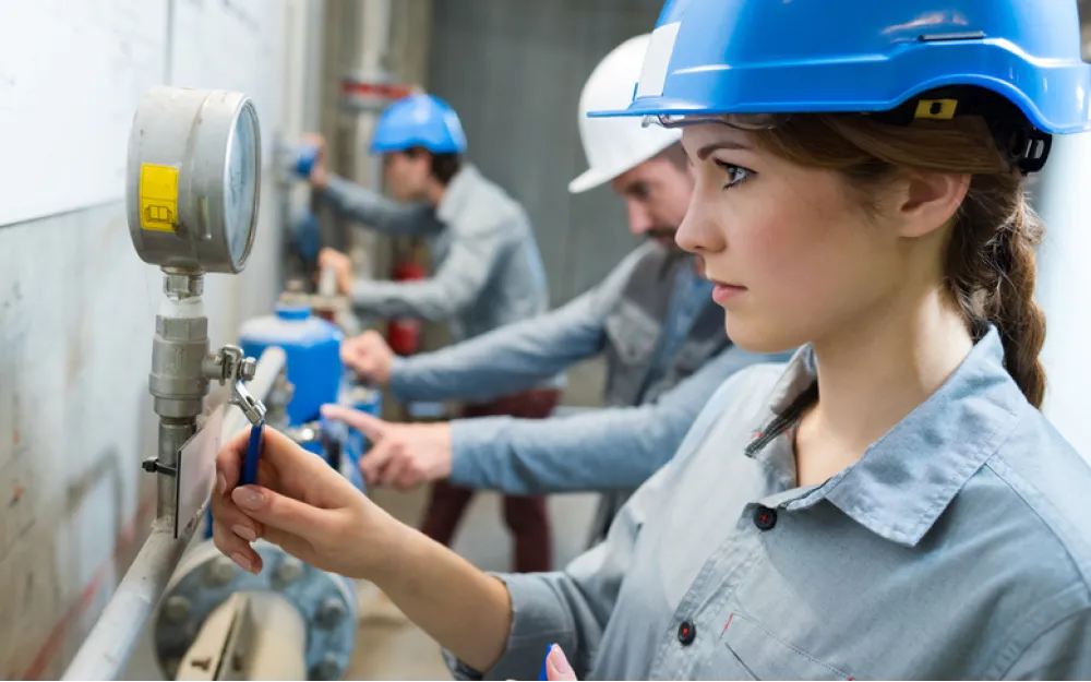 female engineer addressing the skills gap by increasing diversity in the energy sector