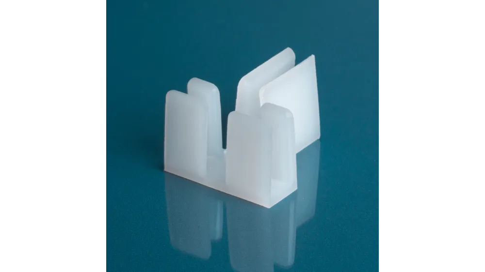 Stayput Polypropylene 3 Way Binning Clip